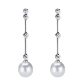 18K White Gold Diamond Dangle Earrings With White Pearl