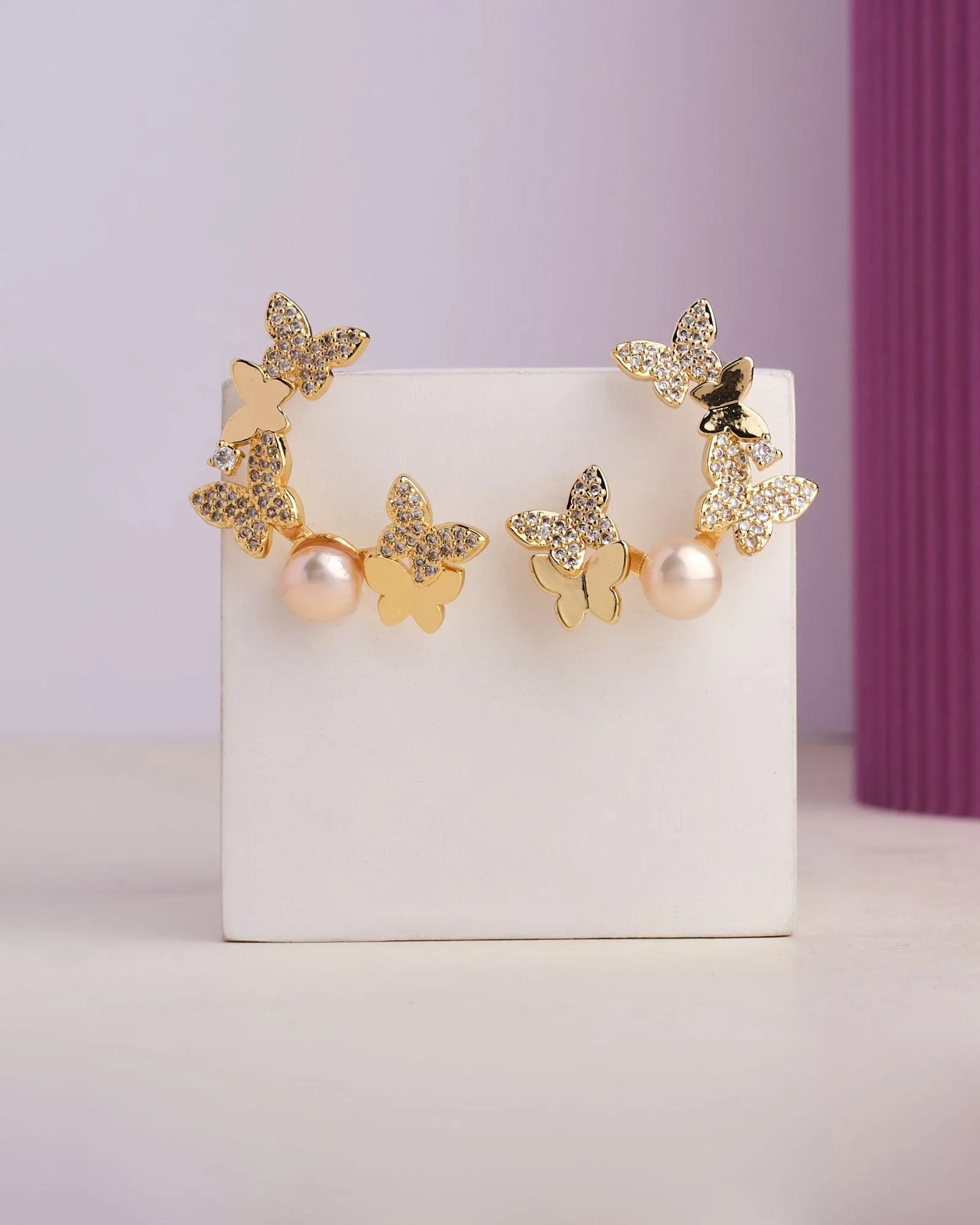 An Autumn Blend Butterfly Delight Pearl Earring