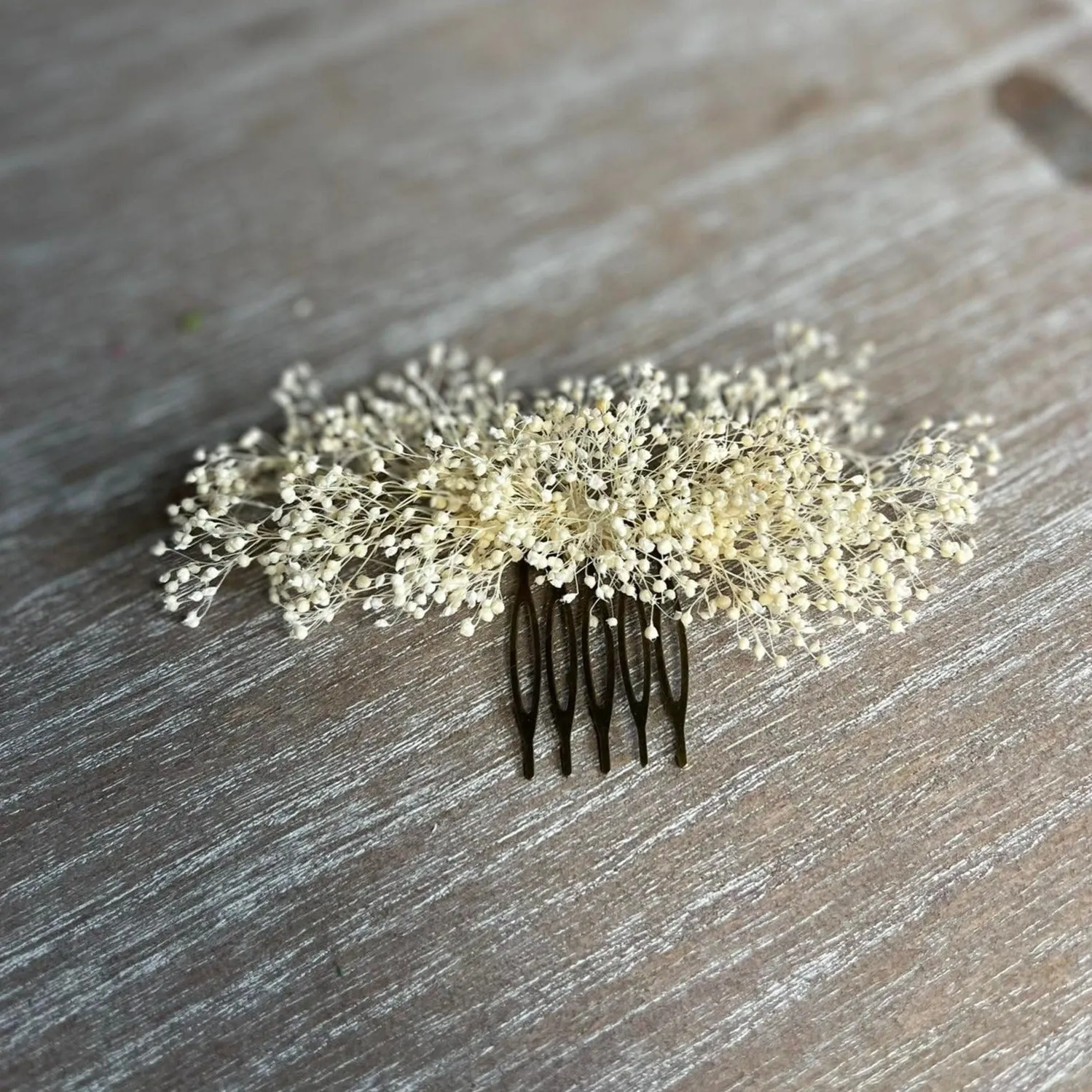 Baby's breath bridal flower comb