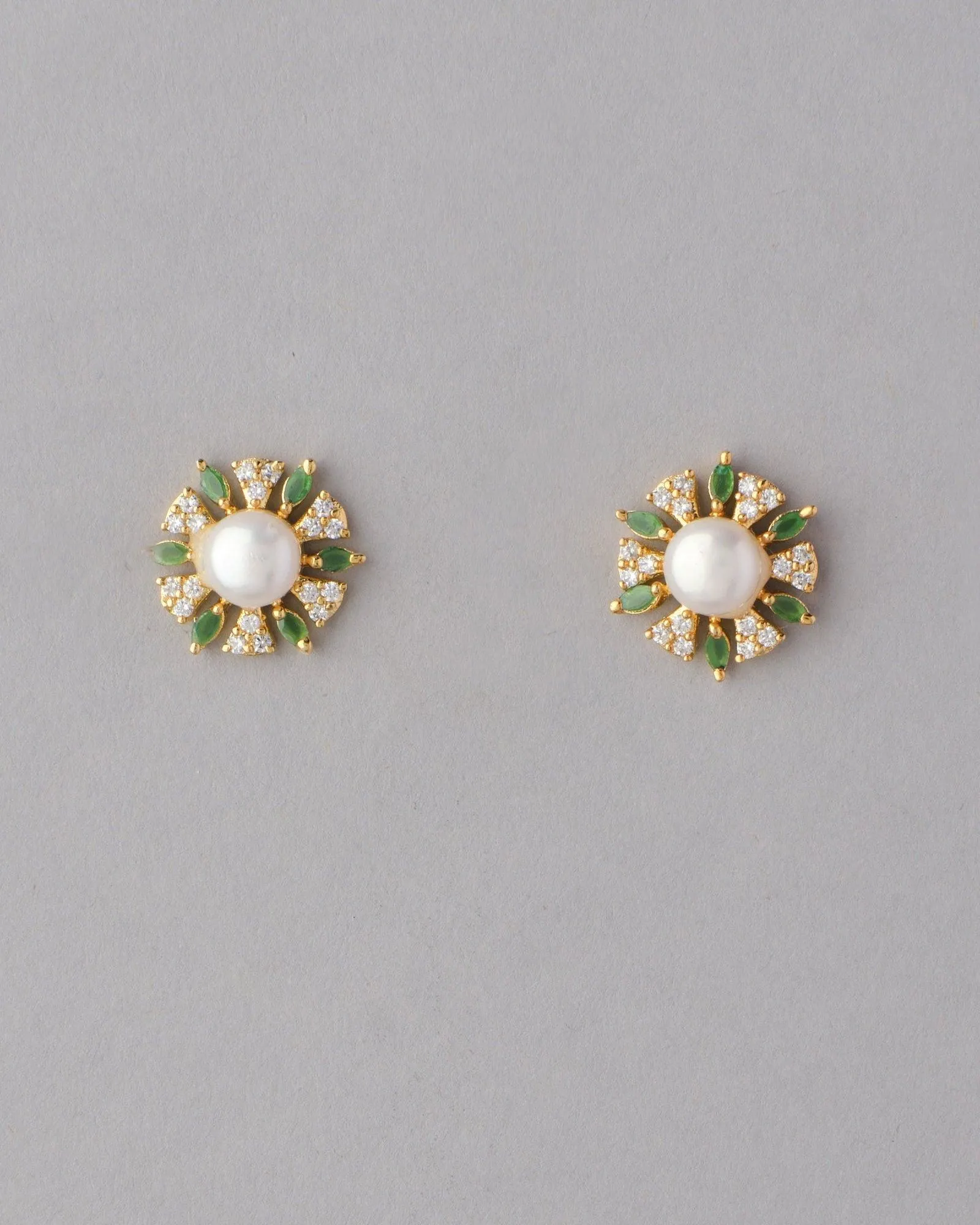 Classic Pearl Stud Earring