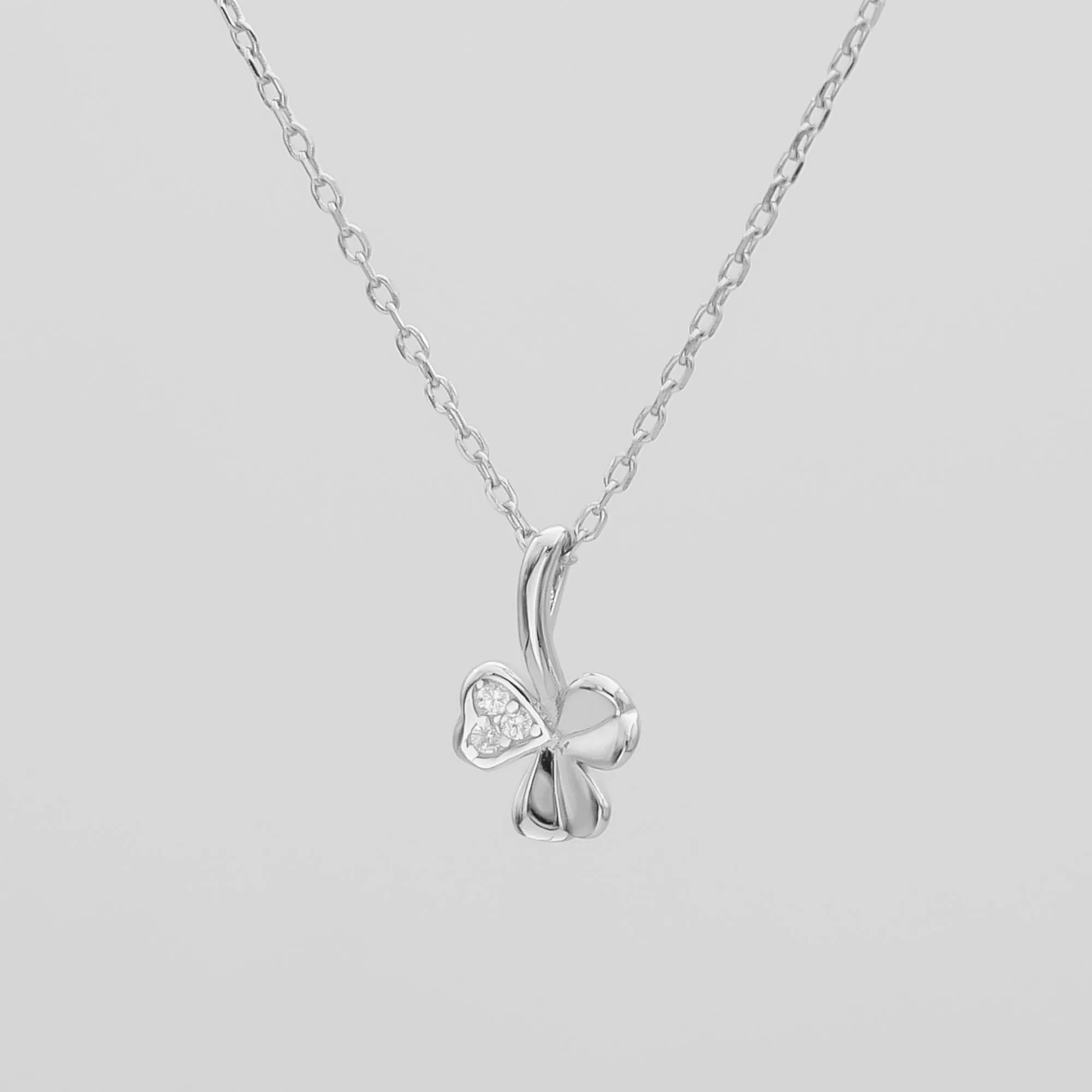 Felicity Mini clover necklace