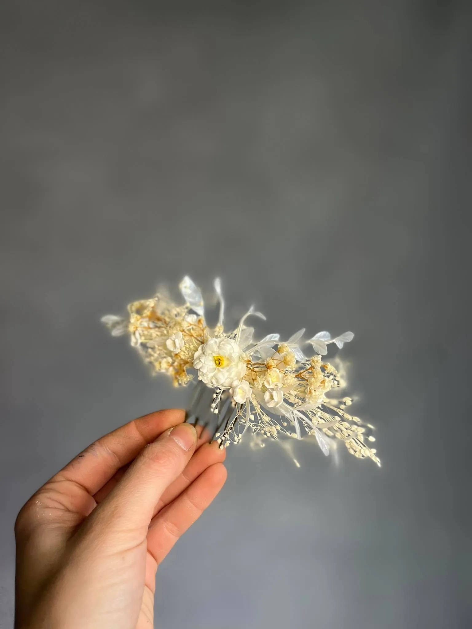 Ivory bridal flower comb