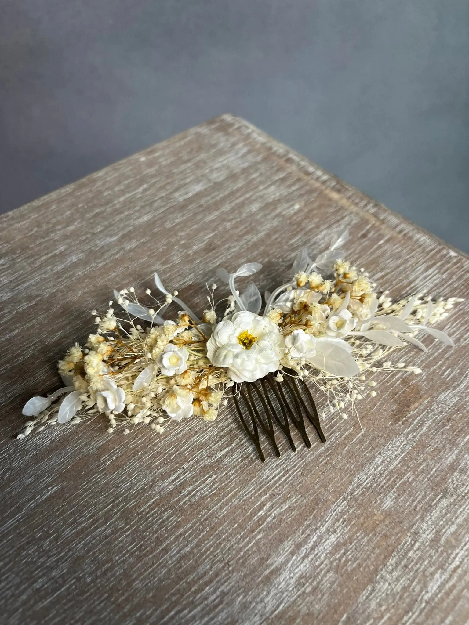 Ivory bridal flower comb