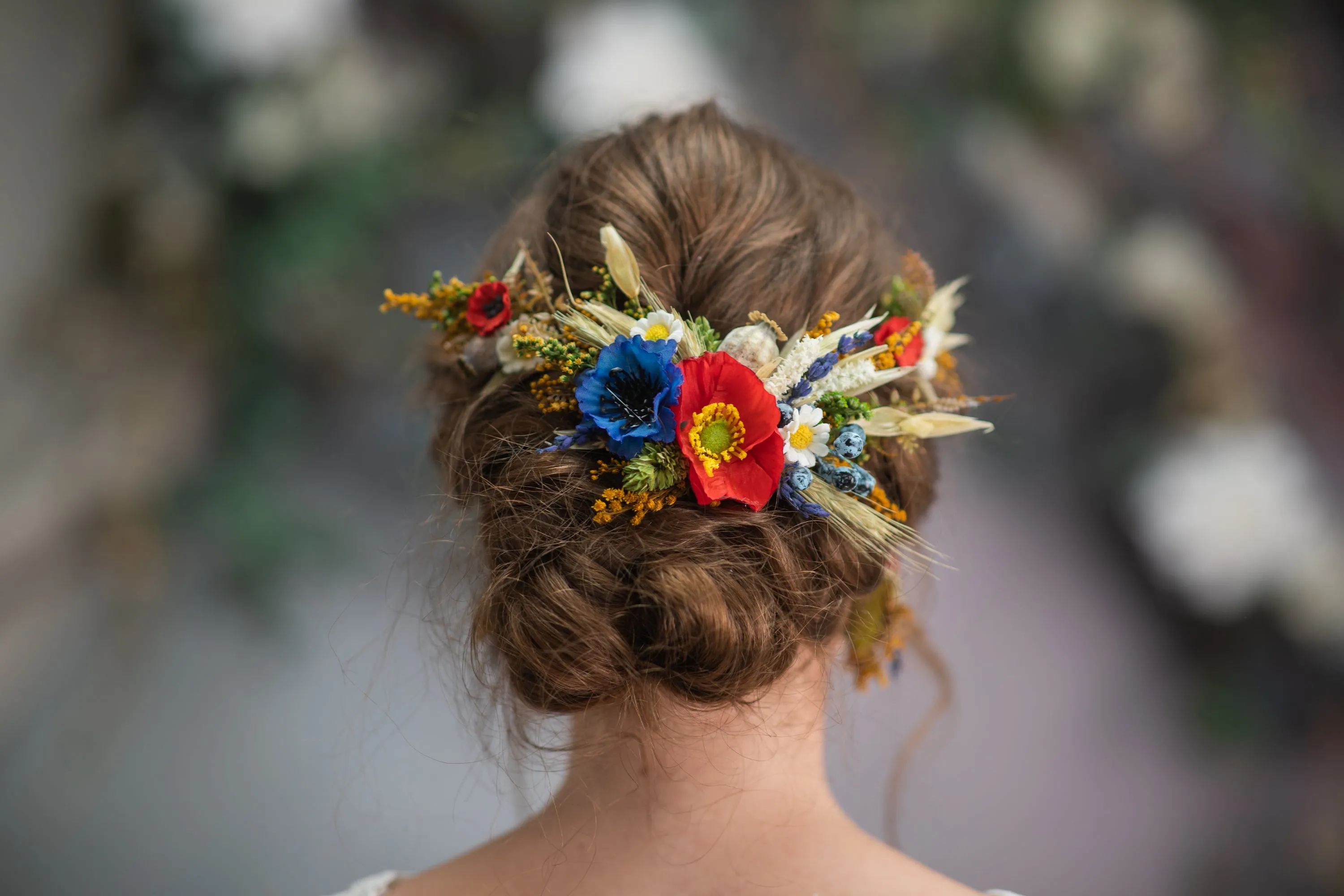 Meadow wedding flower hair vine