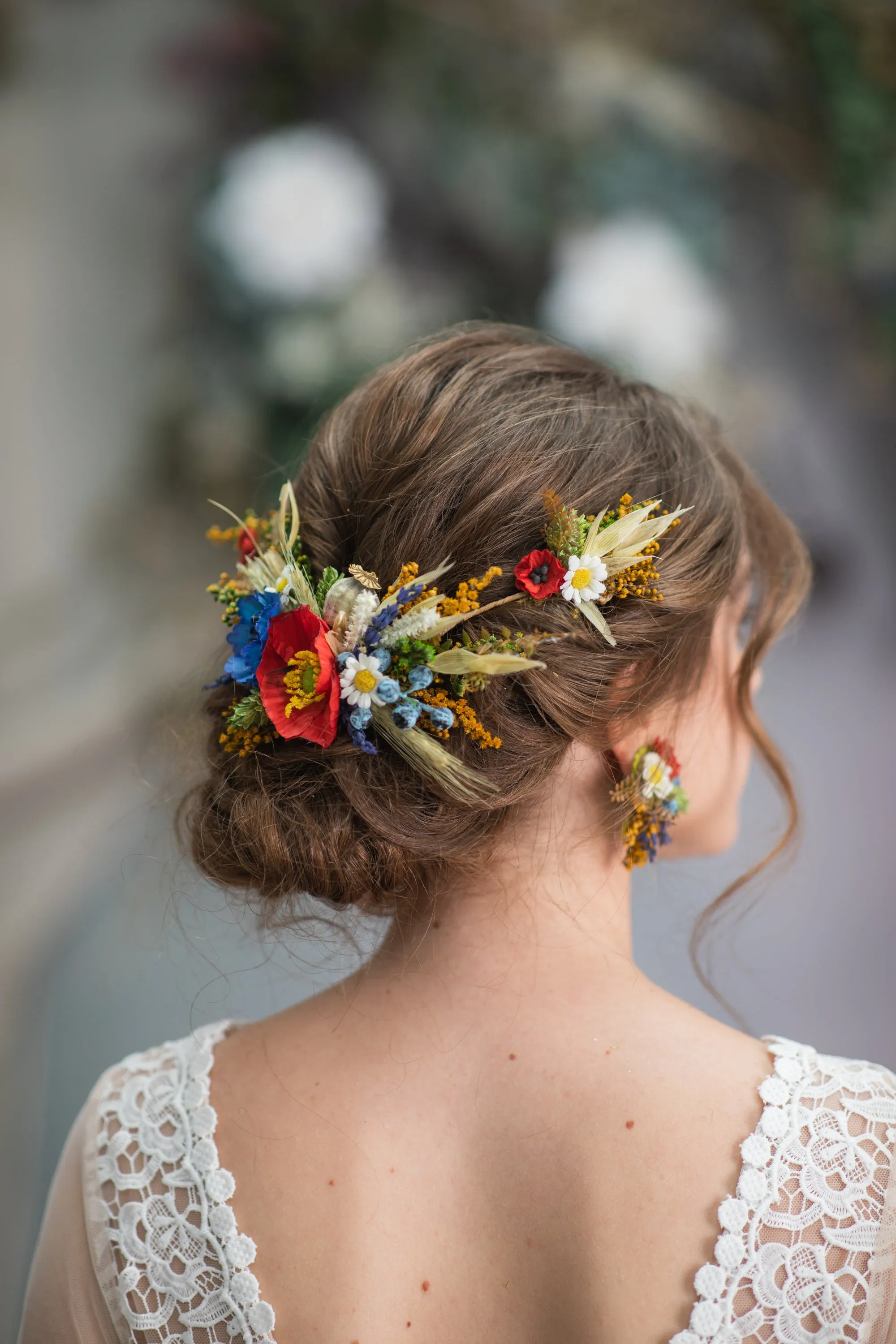 Meadow wedding flower hair vine