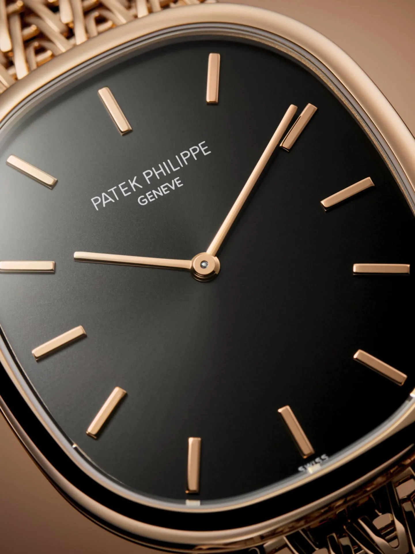 Rose Gold Patek Philippe Golden Ellipse Luxury Watch, Ref. 5738/1R-001, with Integrated Bracelet