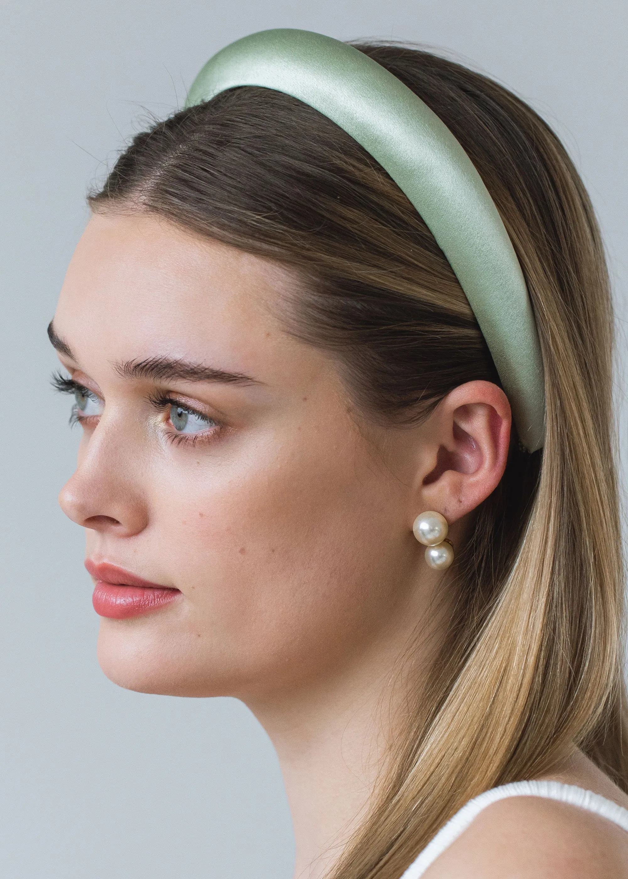 Tori Headband in Satin -- Pistachio